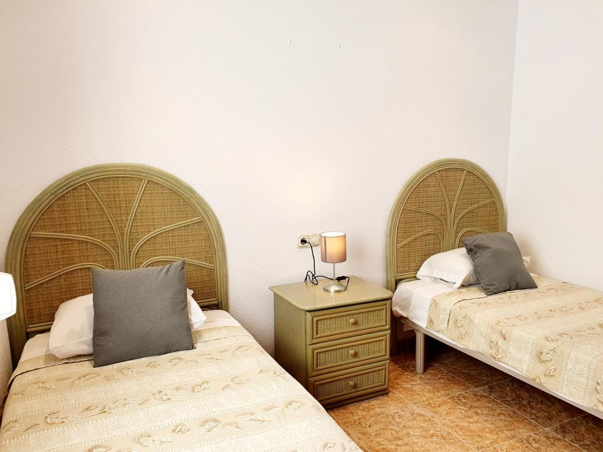 Luna Beach Seafront Марбеля Екстериор снимка