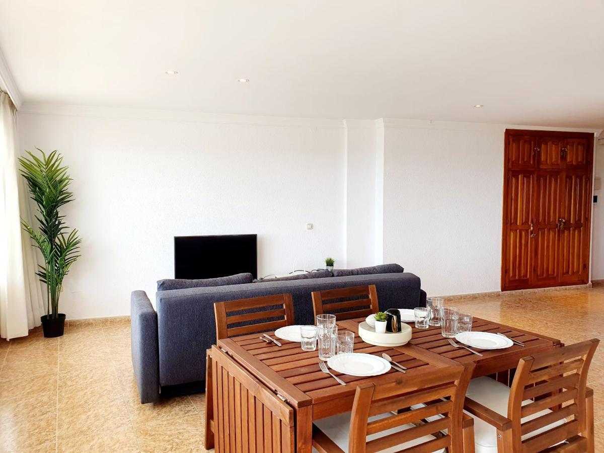 Luna Beach Seafront Марбеля Екстериор снимка