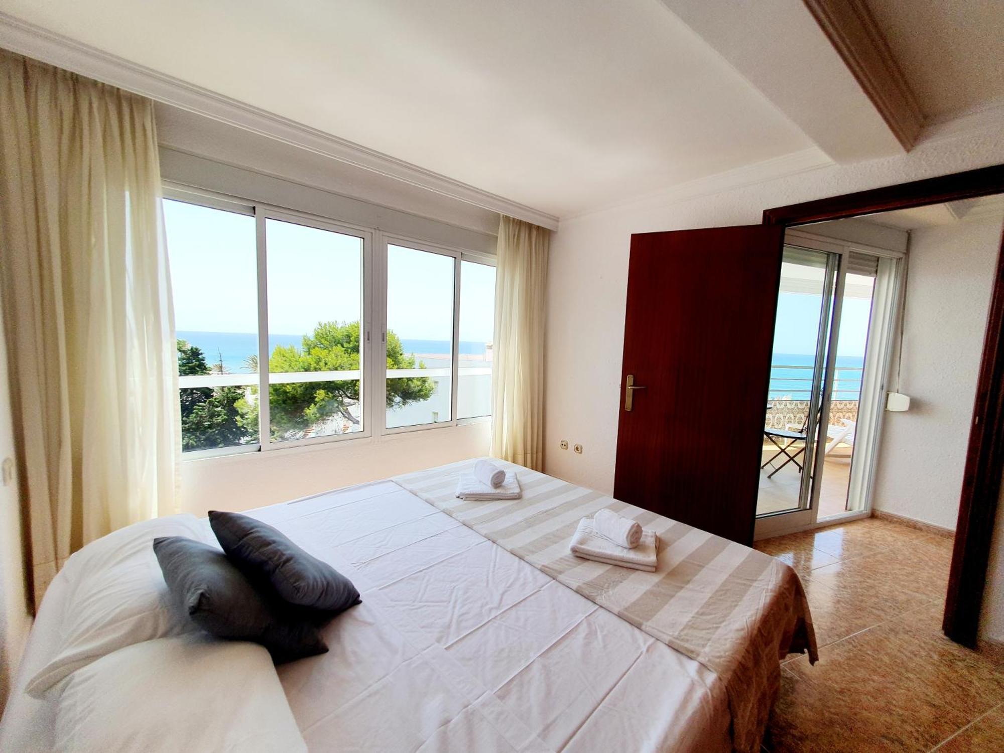 Luna Beach Seafront Марбеля Екстериор снимка